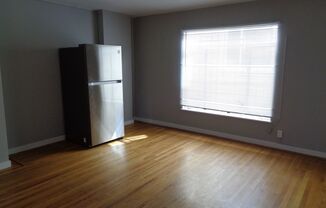 Studio, 1 bath, 350 sqft, $1,150, Unit 104