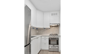 1 bed, 1 bath, 585 sqft, $5,400, Unit 4K