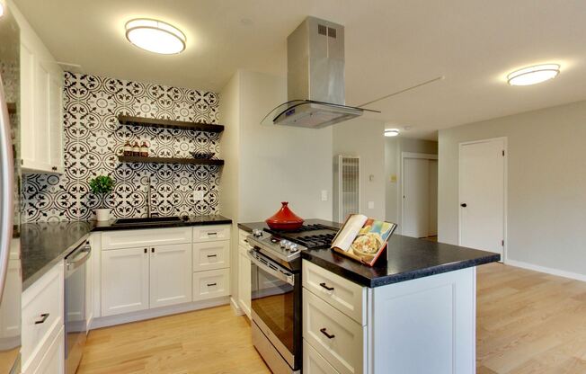 41 MOSS AVENUE