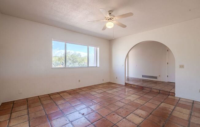 3 beds, 2 baths, $3,000