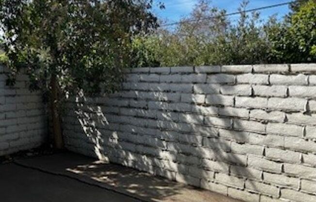 1 bed, 1 bath, 700 sqft, $1,425, Unit 50