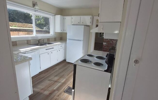 3 Bedroom 1 Bath Upper-level duplex in Rocky Point
