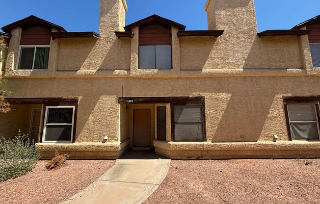 Gorgeous 2BD / 2.5BATH home located in Summerfield Village!