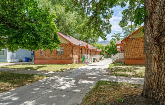 Madison Avenue Apartments