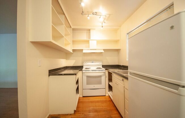 Convenient One-Bedroom Living Near the University of Washington