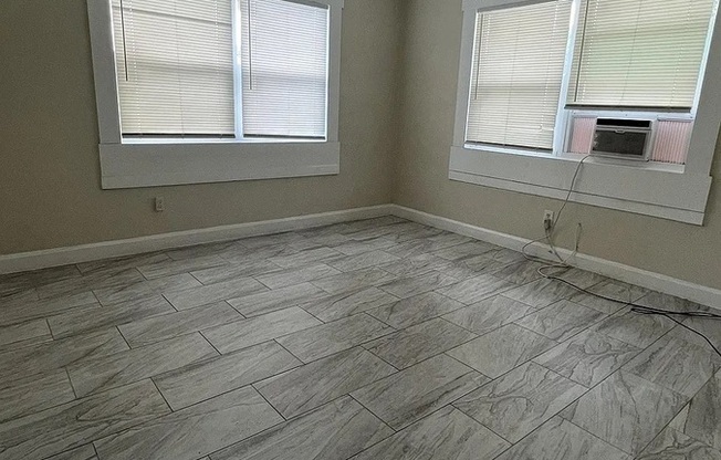 135 N MARTIN LUTHER KING JUNIOR AVE