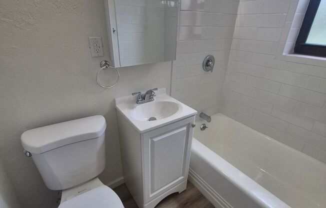 1 bed, 1 bath, 600 sqft, $1,199, Unit 5631 Rippey St. #A3