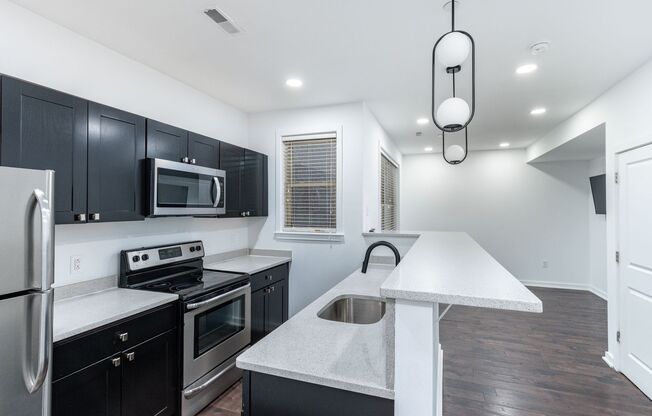 3 beds, 2 baths, 150 sqft, $1,975, Unit 1407-202