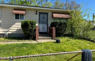 12013 IMPERIAL AVE