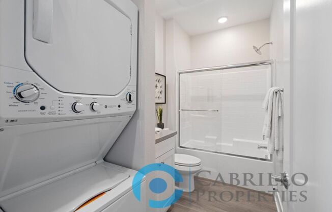 1 bed, 1 bath, $2,200, Unit 1629