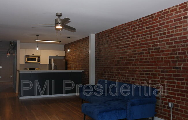 107 W BROOKLAND PARK BLVD