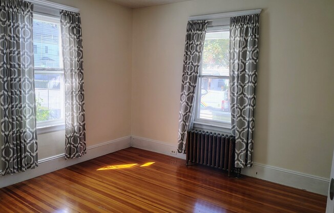 2 beds, 1 bath, 1,000 sqft, $2,200, Unit 68