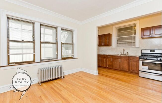 Bright Updated Units on Grove!