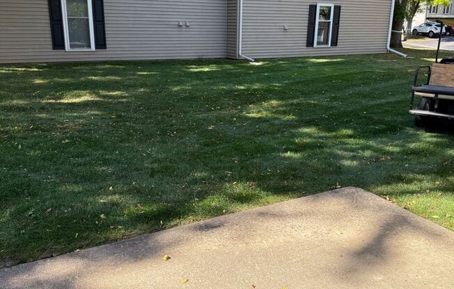 2 beds, 1 bath, 950 sqft, $2,350, Unit 7709CA