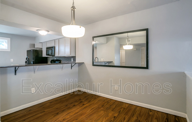 2016 OAK PARK LN