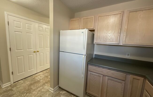 1 bed, 1 bath, 871 sqft, $1,225, Unit 2758-5