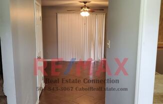 2 beds, 1.5 baths, $900