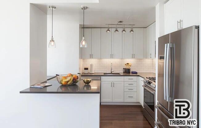 4 beds, 3 baths, $13,995, Unit 21