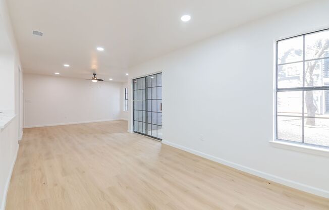 1 bed, 1 bath, $1,150, Unit #119