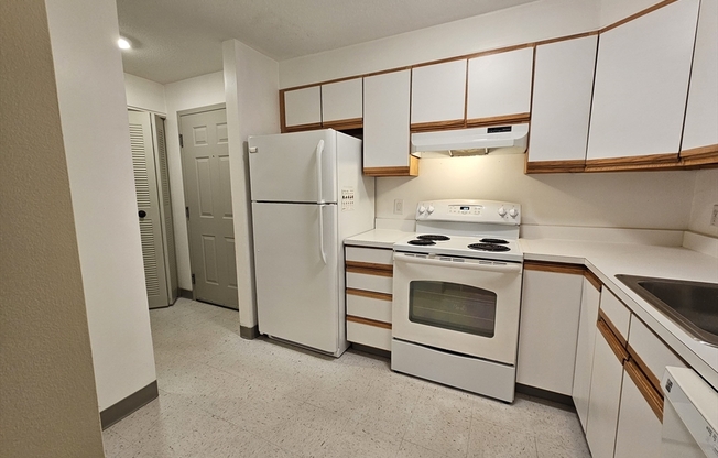 1 bed, 1 bath, 720 sqft, $1,900, Unit 115