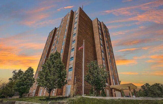 EMR Apartments
