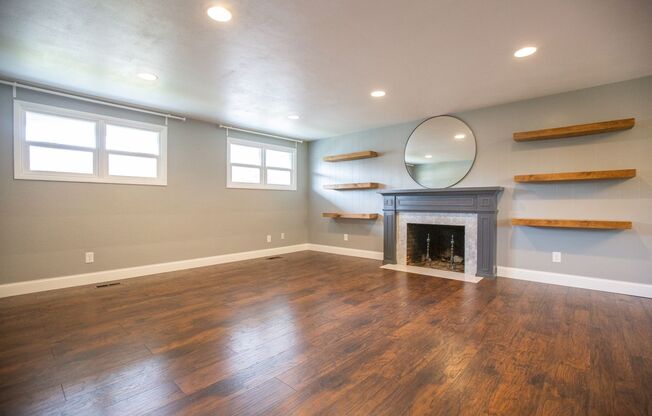South Salem 4 Bedroom 2 Bath Home Available Mid June !!!