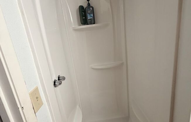 1 bed, 1 bath, 400 sqft, $1,195, Unit 304