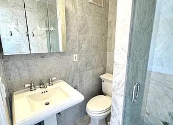 2 beds, 2 baths, 1,222 sqft, $8,900, Unit 7B