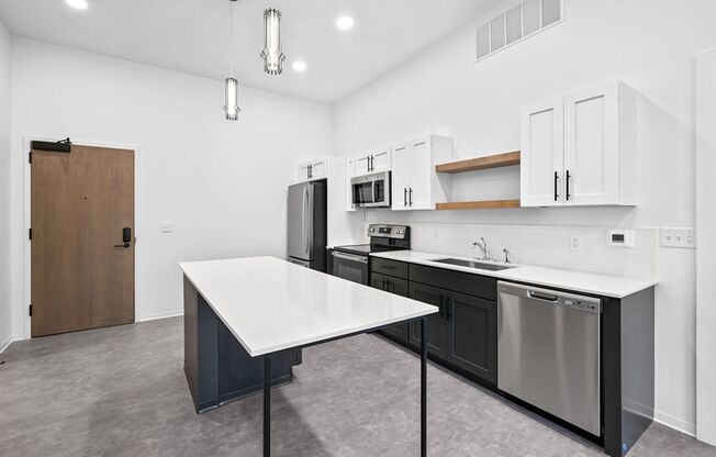 2 beds, 2 baths, 956 sqft, $1,825, Unit 3209