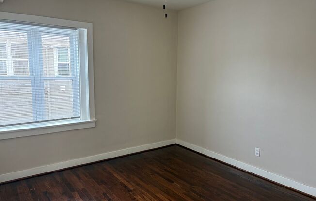 Carberry Apartments (3910 Cass St.)