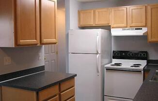 2 beds, 1 bath, $1,395, Unit 70