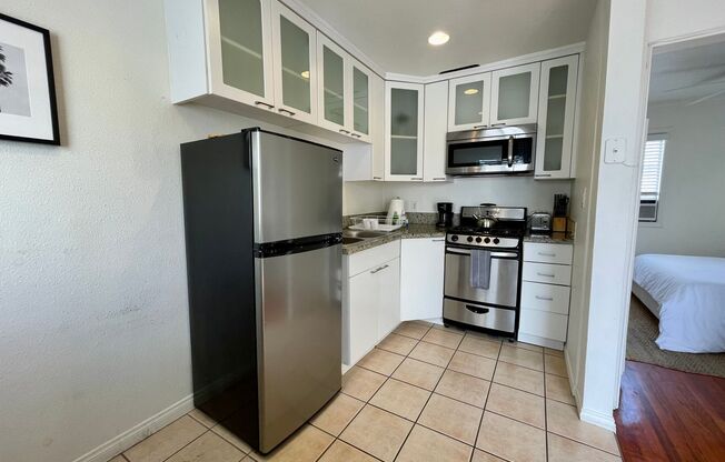 Mission Bay- 1 Bed/1 Bath Semi Furnished