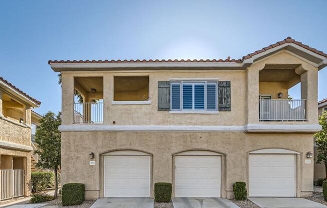 Beautiful 1-Bedroom Condo in Prime Bella Vista Location!