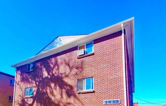 1437 North Moline Street