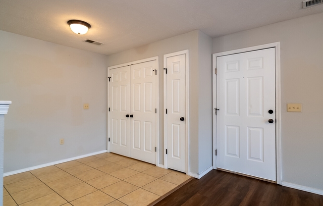 Scenic Station Apartments