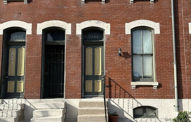 1944 BENTON ST