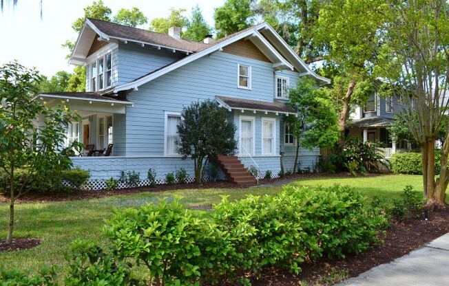 Absolutely Gorgeous 3 BR home in Thornton Park walk to Restaruants and Shops