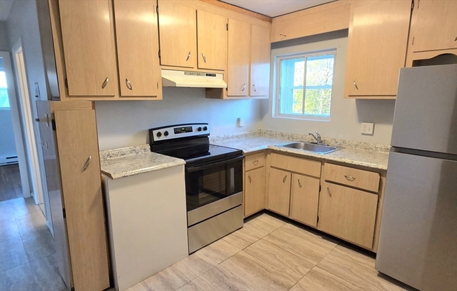 5 WALDEMAR AVE