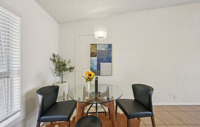 2 beds, 2 baths, 952 sqft, $1,149, Unit 251