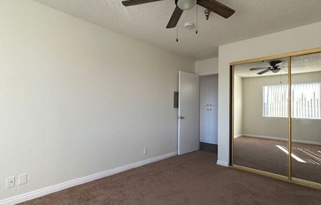 2 beds, 1 bath, $2,250, Unit 04