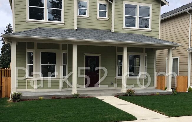 3 Bedroom 2.5 Bath Tacoma Townhouse
