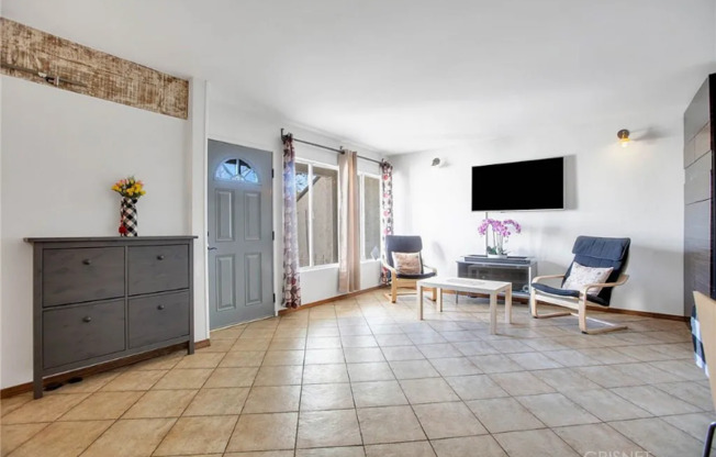 18521 Mayall St Unit D