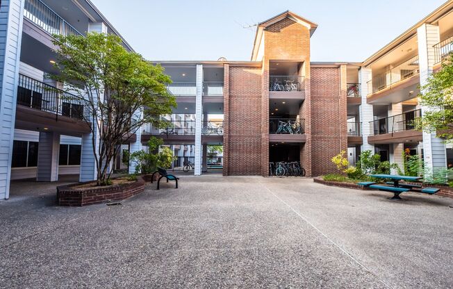 3 beds, 2 baths, $3,000, Unit # 104