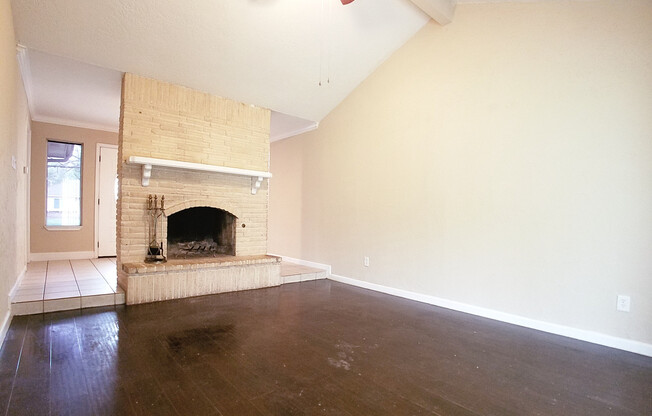 3 beds, 2 baths, $1,795