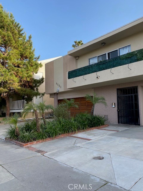 2 beds, 2 baths, 1,250 sqft, $3,500, Unit 2