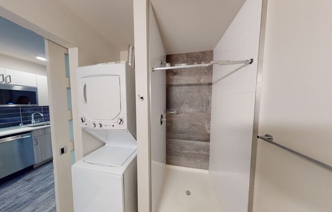 Studio, 1 bath, 244 sqft, $1,233, Unit 304