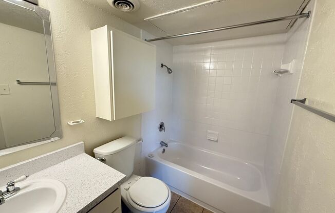 1 bed, 1 bath, 660 sqft, $1,239, Unit OPA-341