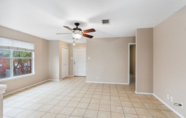 Great Home For Rent Available in Leander!