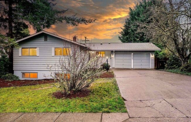 Gorgeous Campus Close Home