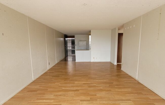 Mililani ~ Cathedral Point 2 Bedroom 1 Bath and Assigned 1 Parking Stall